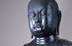 釈迦如来坐像